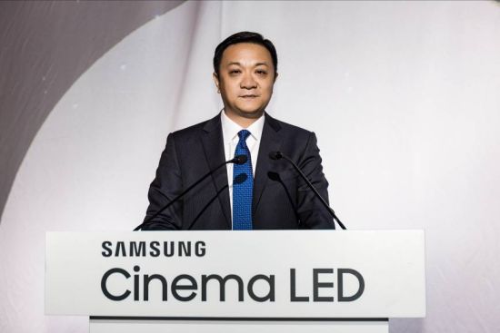 三星携手万达电影揭幕中国首块LED电影屏
