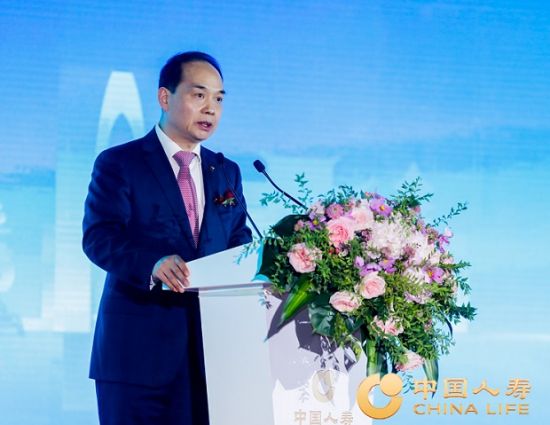 图：中国人寿保险股份有限公司总裁苏恒轩致辞。
