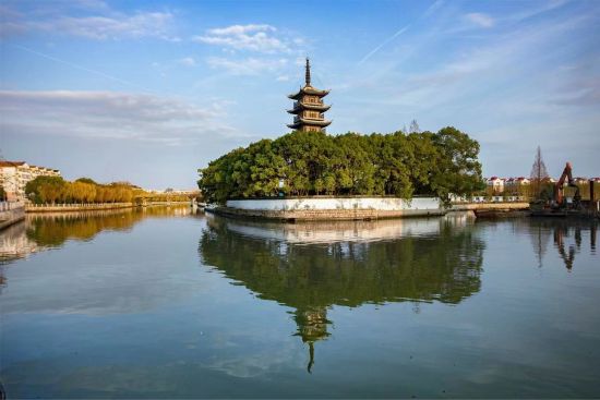 《水韻青溪——上海青浦環城水系公園記》一書在水鄉首發