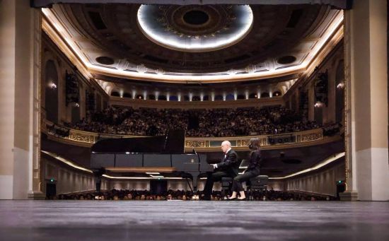 “鬼才钢琴家”伊沃·波格莱里奇再登上海音乐厅舞台。 /主办方供图