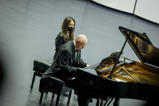 “鬼才钢琴家”伊沃·波格莱里奇再登上海音乐厅舞台。 /主办方供图