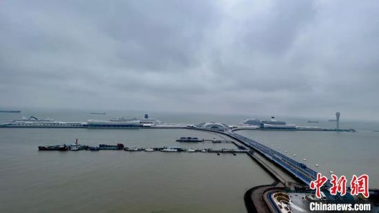 国际邮轮市场加快规复重振：上海邮轮港口四船同靠