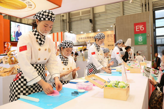 新东方烹饪教育强势出击上海国际烘焙展(图3)