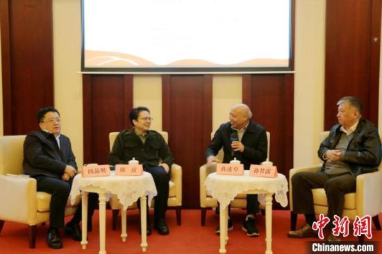 中国作协新时代文学研究中心（上海大学基地）揭牌成立